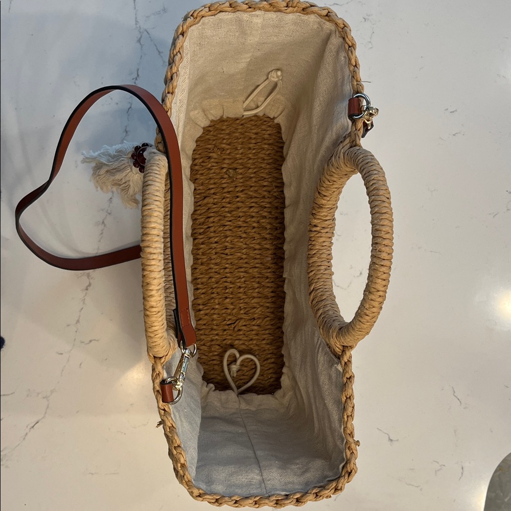 Chic Tan Woven Tote Bag. H&M raffia summer bag with tassel and shoulder strap. - Picture 5 of 6